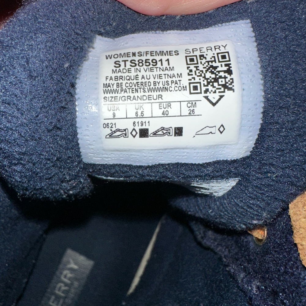 Sperry Navy and Tan Duck Boots - Picture 5 of 6